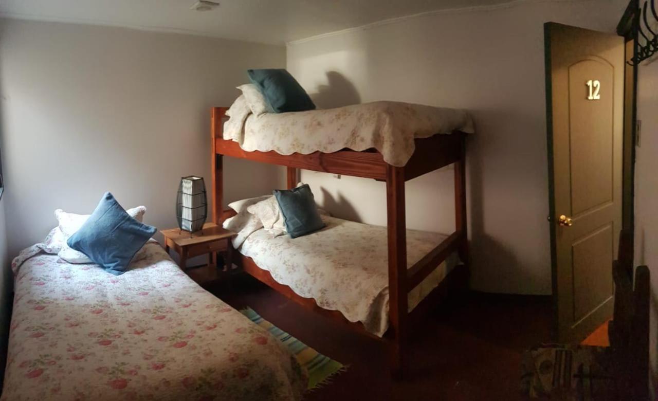 Hostal Centro Montt テムコ エクステリア 写真